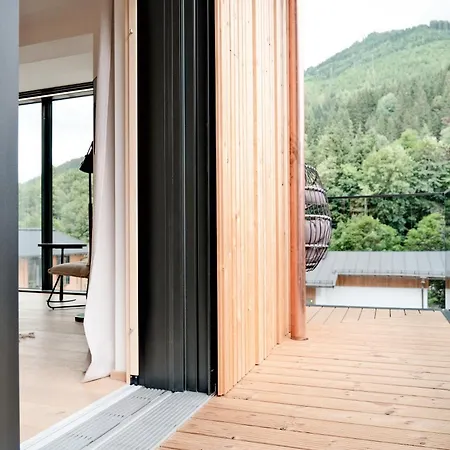 Grand Franziska - Inkl Crossfit Gym Bed and Breakfast *