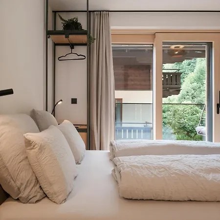 住宿加早餐酒店 Grand Franziska - Inkl Crossfit Gym 萨尔巴赫