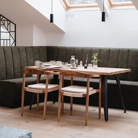 Grand Franziska - Inkl Crossfit Gym 住宿加早餐酒店