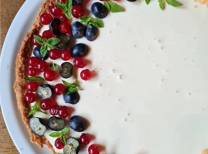 Grand Franziska - Inkl Crossfit Gym 住宿加早餐酒店 萨尔巴赫